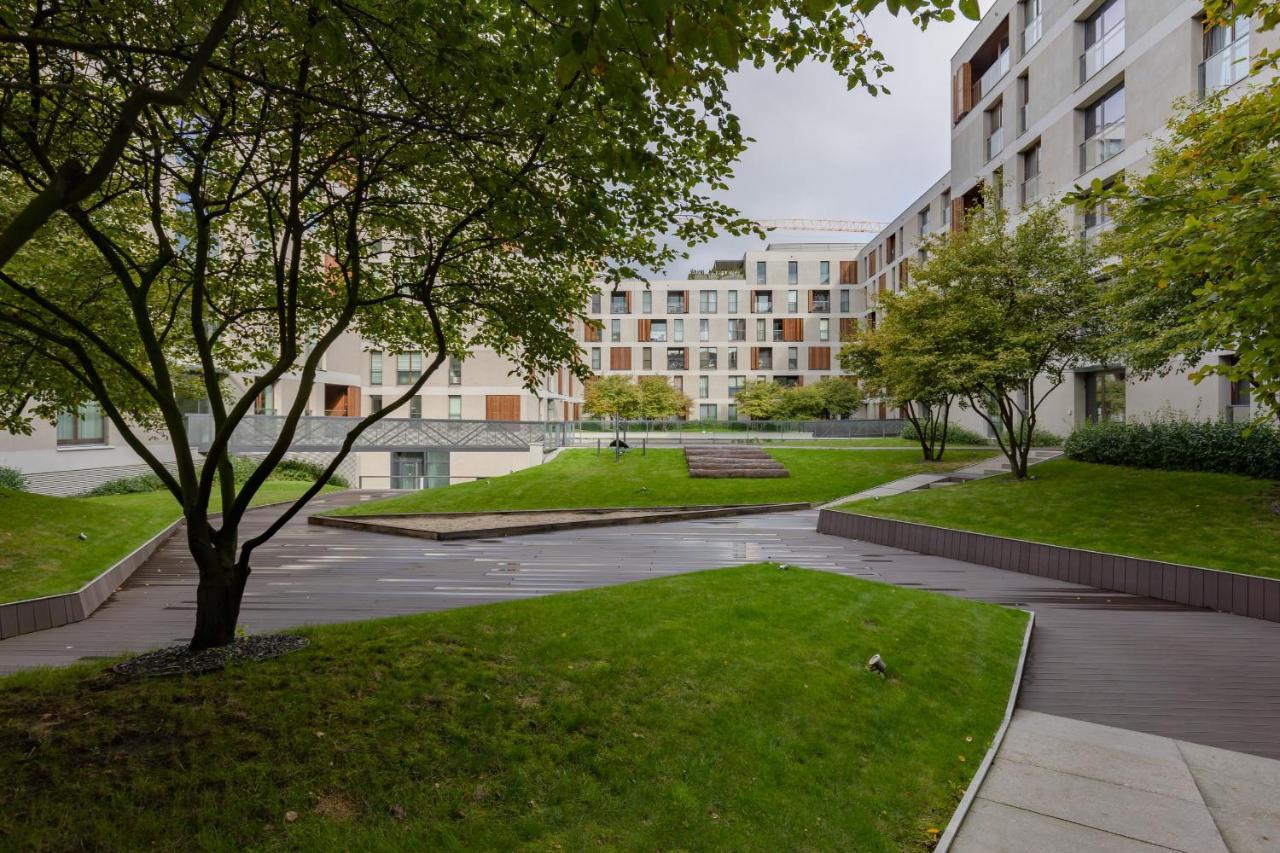 Warsaw Wola Apartment Near Nocny Market By Noclegi Renters Buitenkant foto